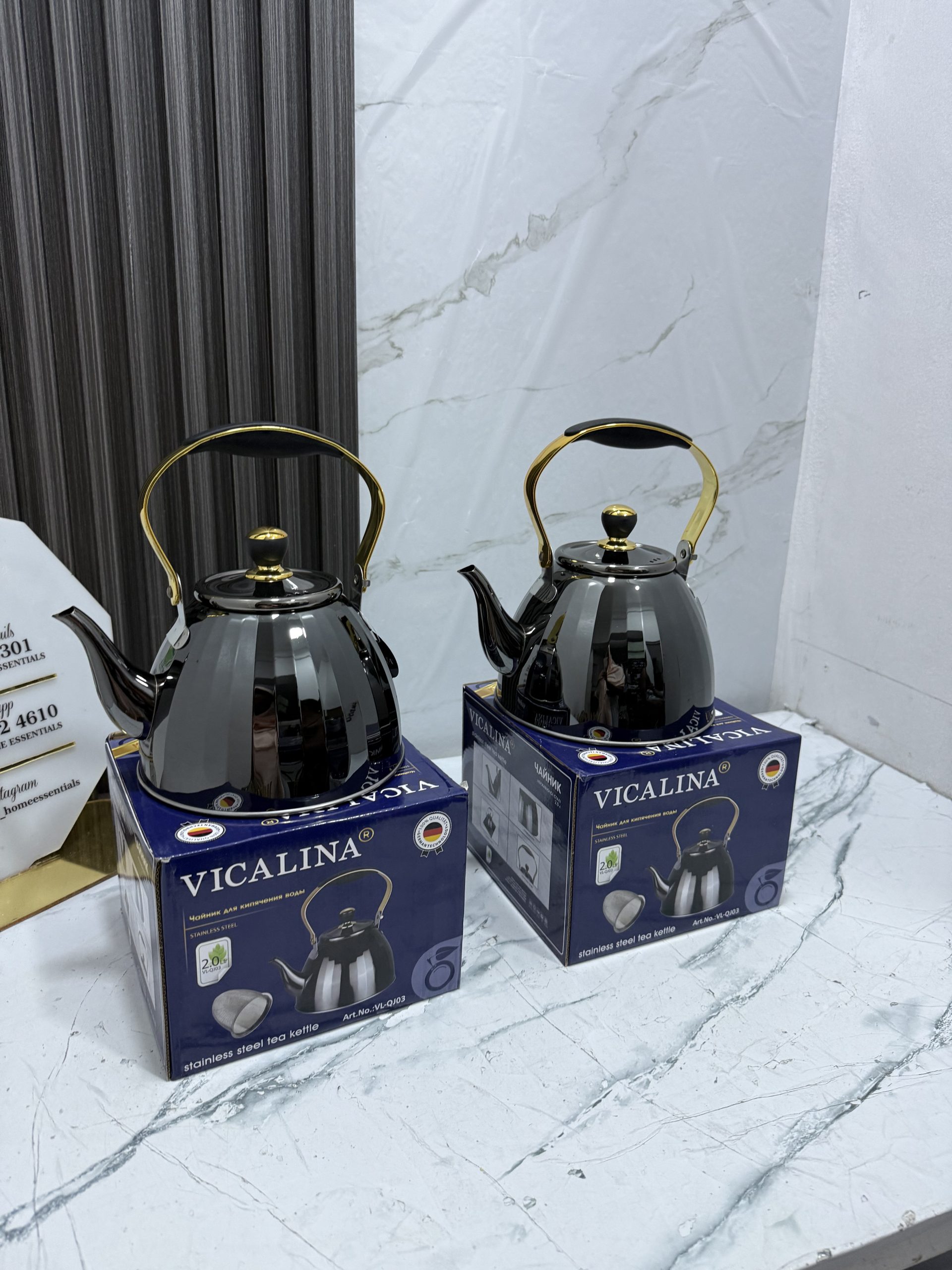 Vicalina plated black kettle