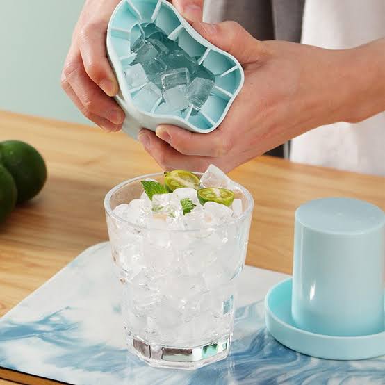 Ice bucket ice cube mould