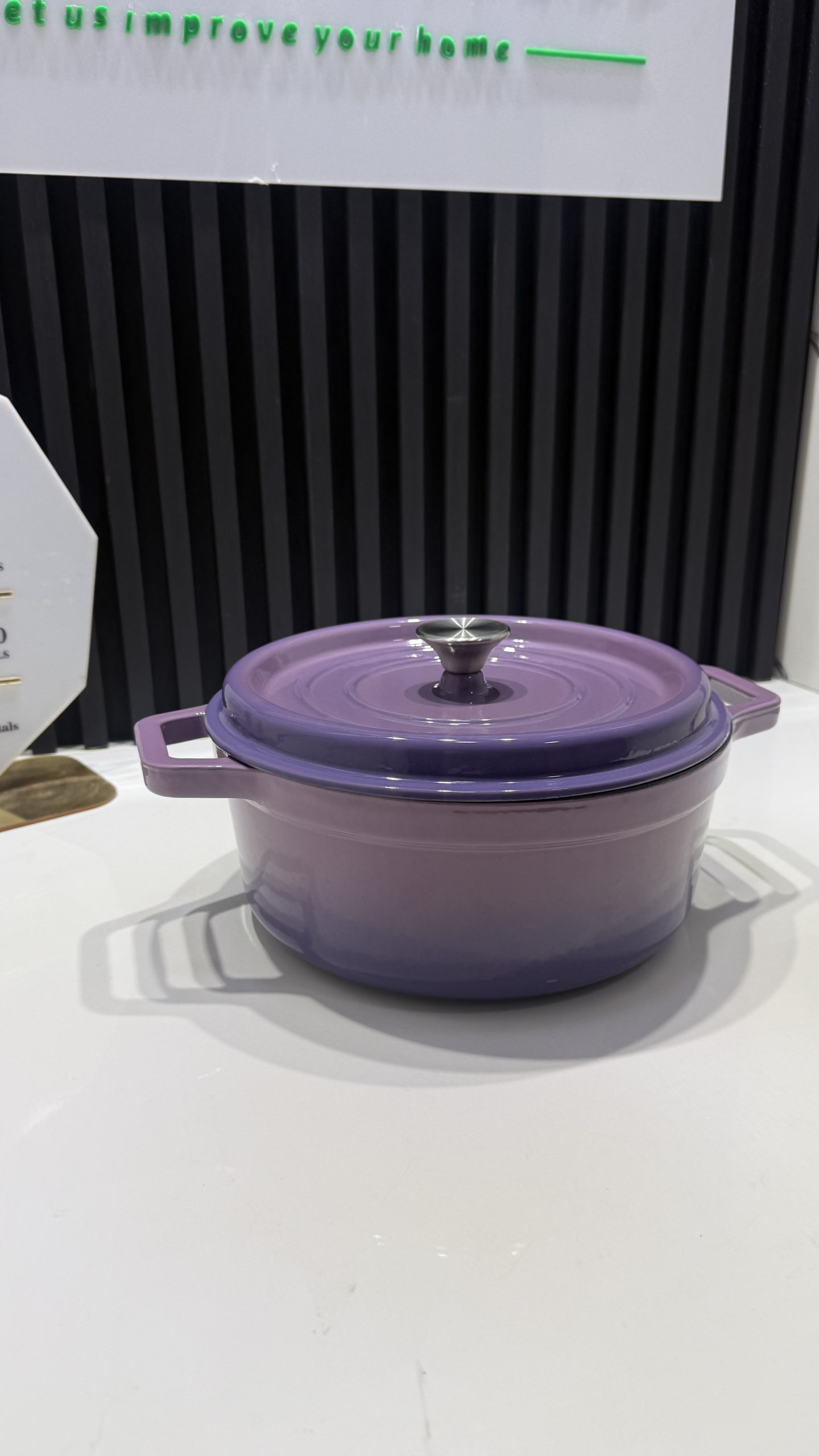 28cm Dutch oven cast iron pot
